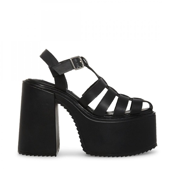 Steve Madden Shoes - Steve Madden Chant Black size 8